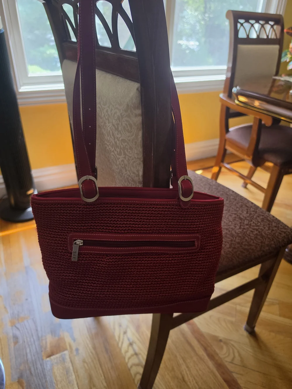 ✨️🧣The Sak Burgundy Tote Bag with Scarf Charm